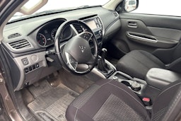 ruskea (beige) Mitsubishi L200 2015 kuva 3.