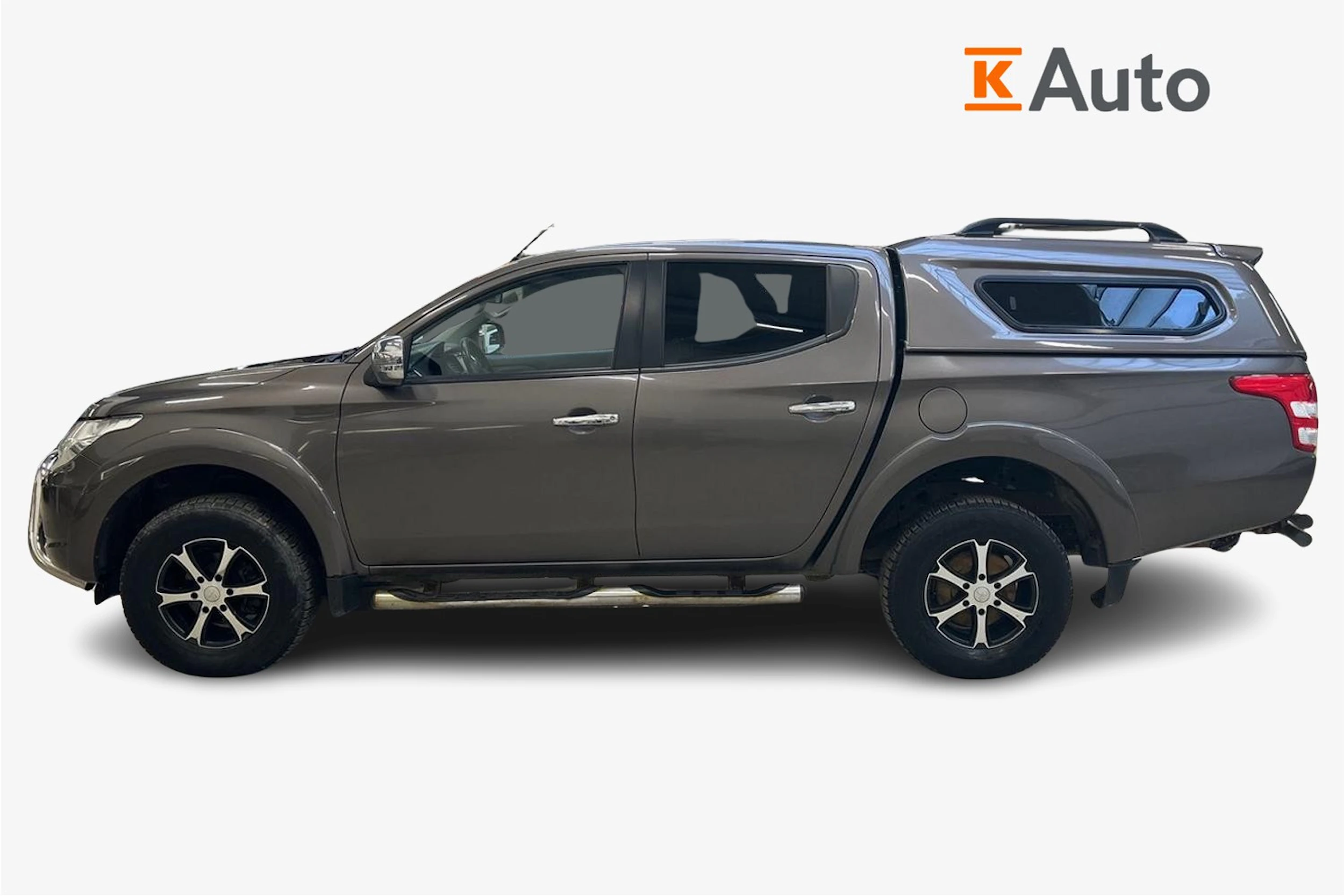 ruskea (beige) Mitsubishi L200 2016 kuva 7.