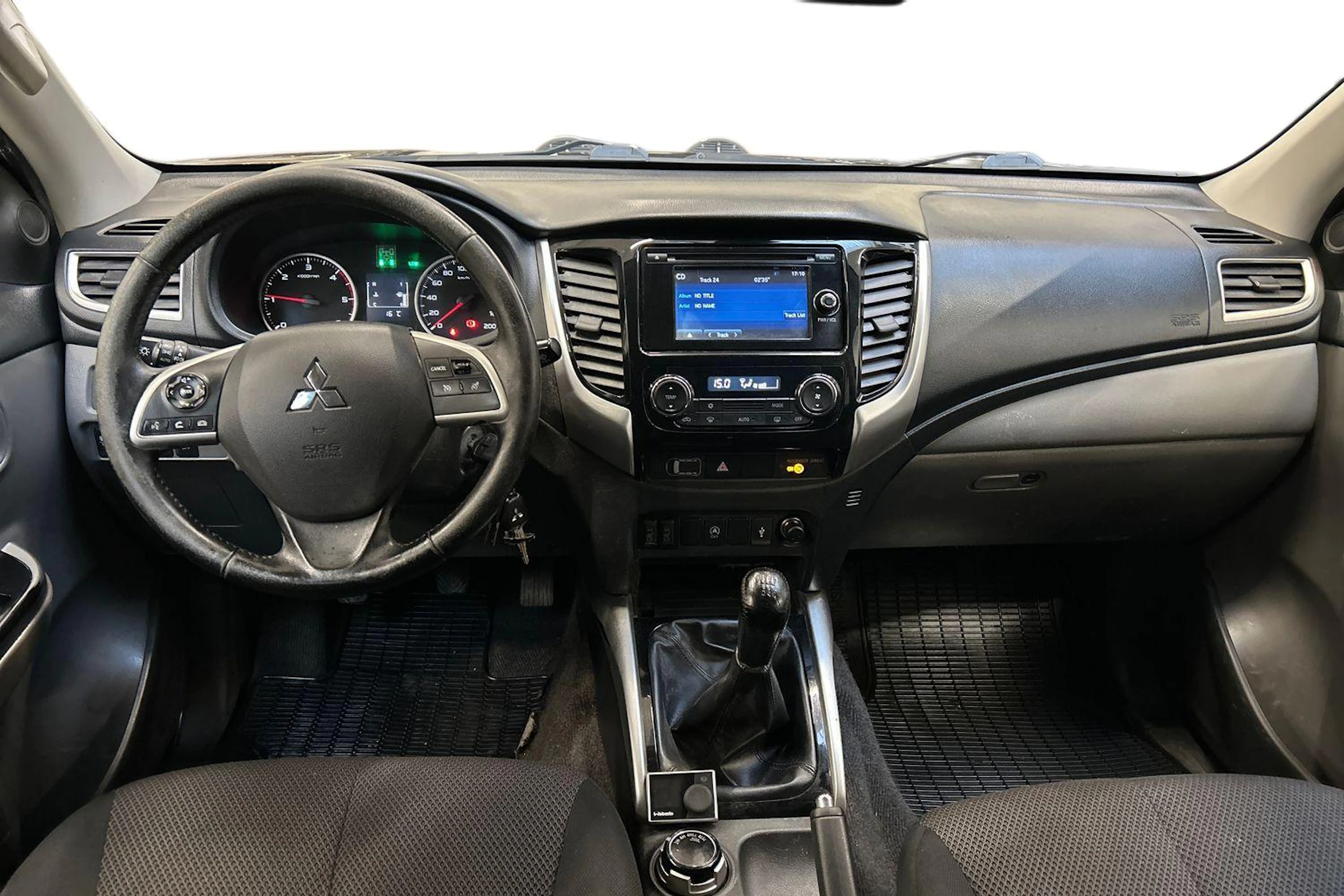 ruskea (beige) Mitsubishi L200 2016 kuva 9.