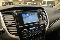 ruskea (beige) Mitsubishi L200 2016 kuva 17.