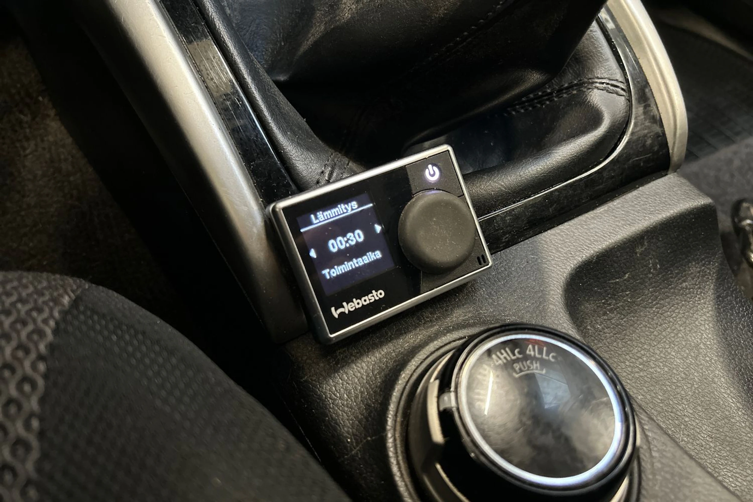 ruskea (beige) Mitsubishi L200 2016 kuva 19.