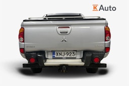 Harmaa Mitsubishi L200 2015 kuva 3.
