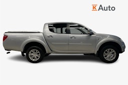 Harmaa Mitsubishi L200 2015 kuva 5.