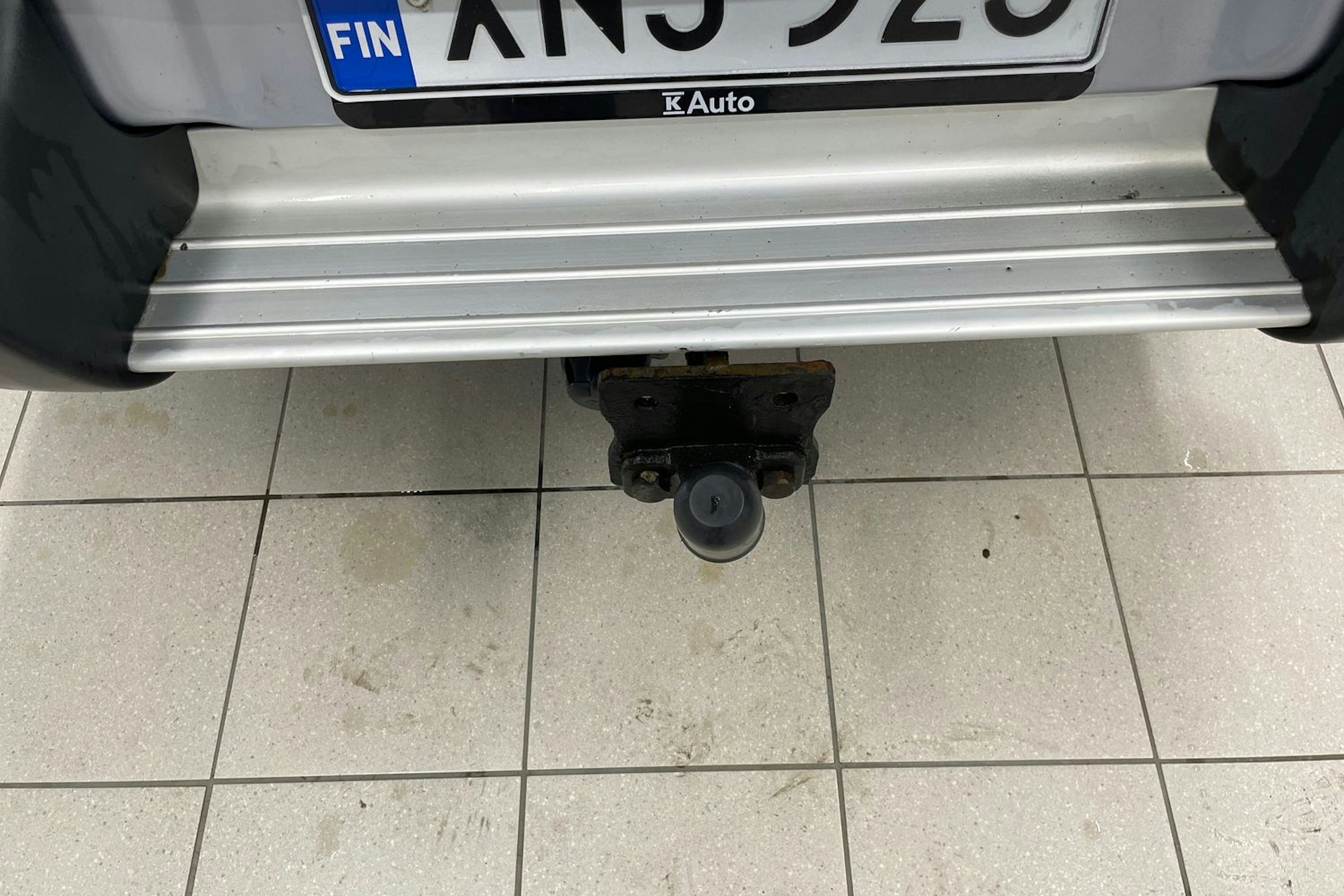Harmaa Mitsubishi L200 2015 kuva 22.