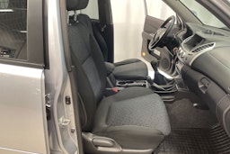 Harmaa Mitsubishi L200 2015 kuva 24.
