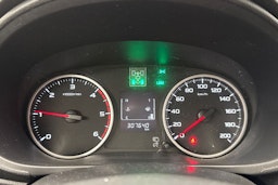 harmaa Mitsubishi L200 2016 kuva 17.