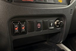 harmaa Mitsubishi L200 2016 kuva 22.