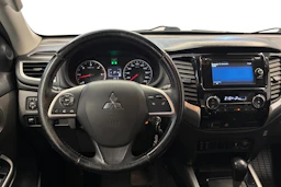 valkoinen Mitsubishi L200 2016 kuva 8.