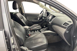 hopea Mitsubishi L200 2016 kuva 11.