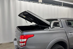 hopea Mitsubishi L200 2016 kuva 19.