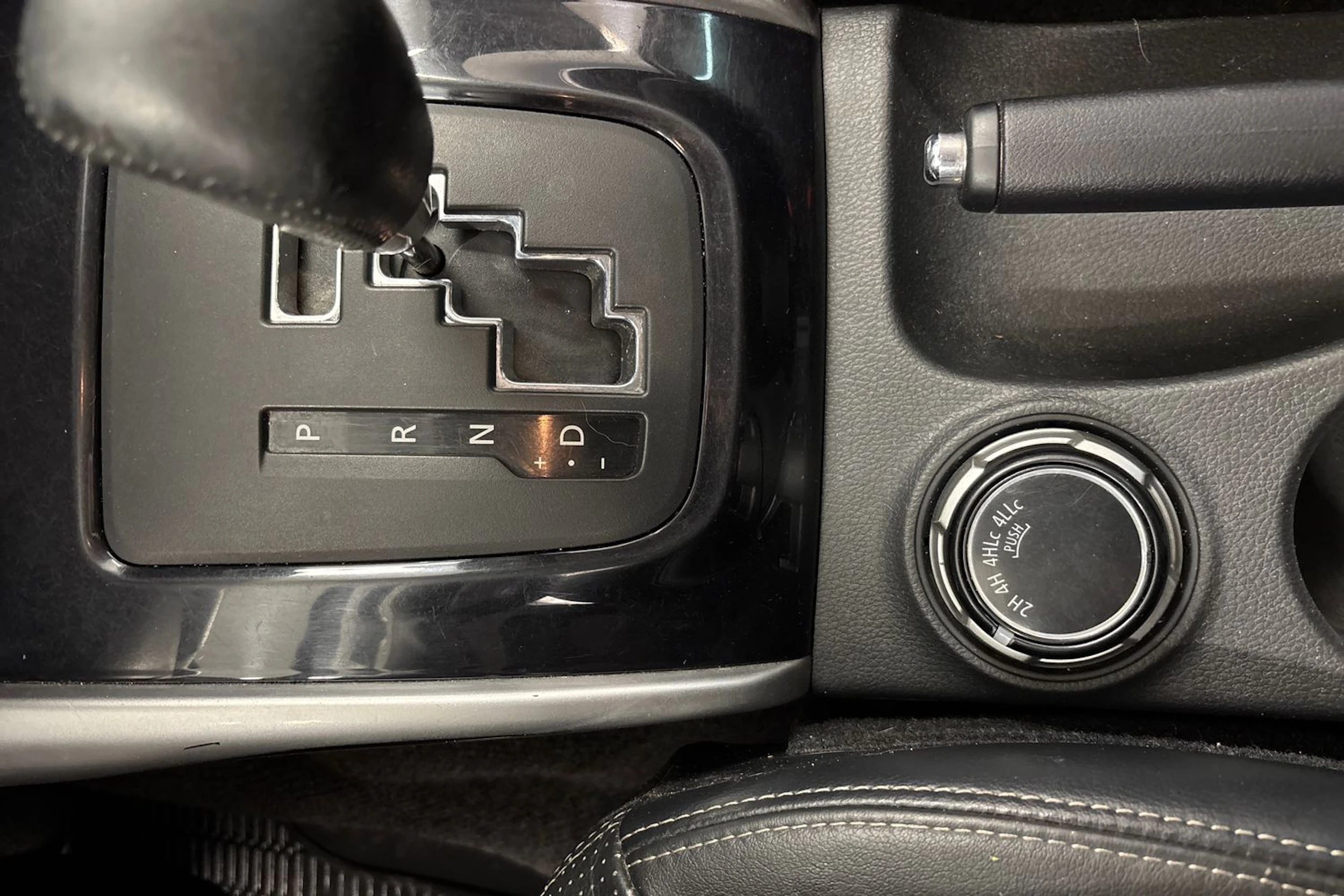hopea Mitsubishi L200 2016 kuva 26.