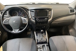valkoinen Mitsubishi L200 2017 kuva 9.