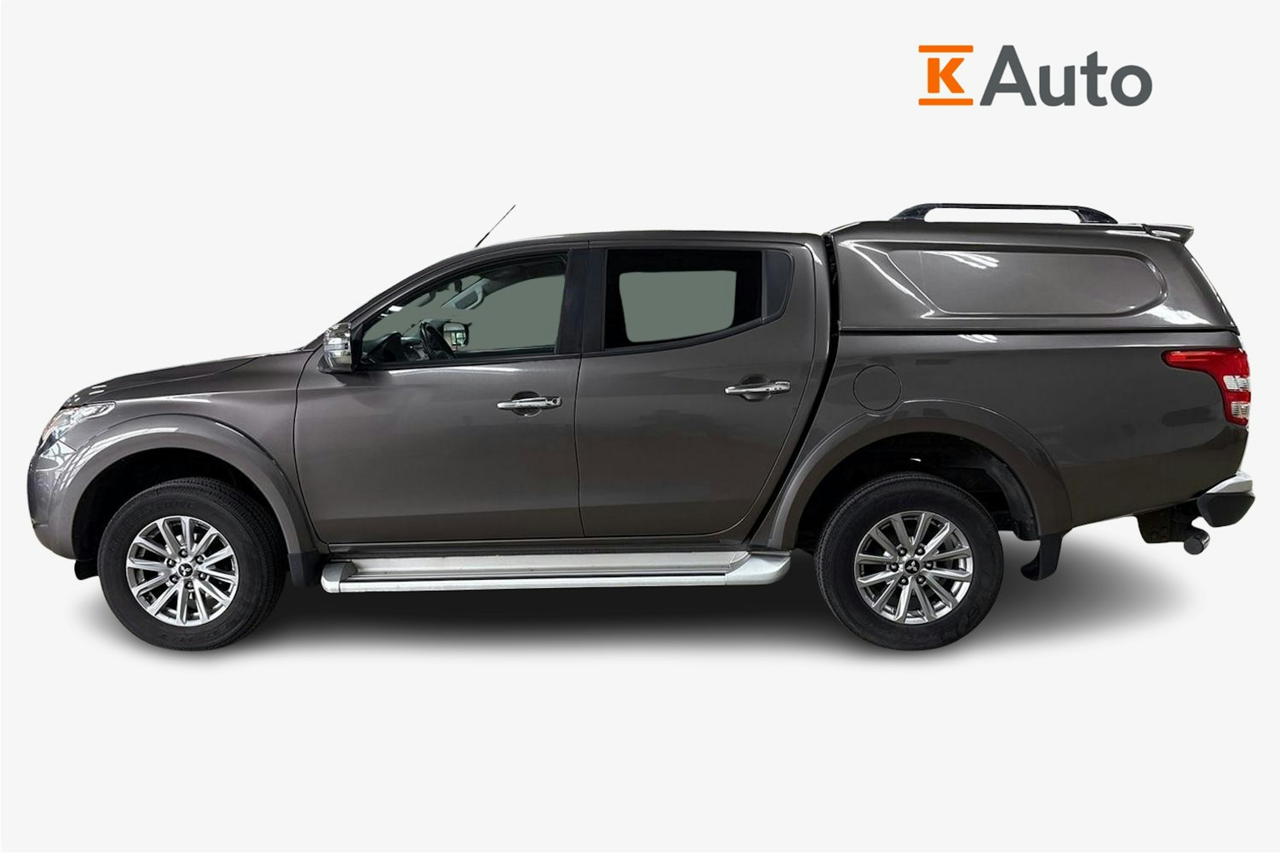 met. ruskea (beige) Mitsubishi L200 2017 kuva 5.