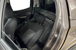 met. ruskea (beige) Mitsubishi L200 2017 kuva 8.