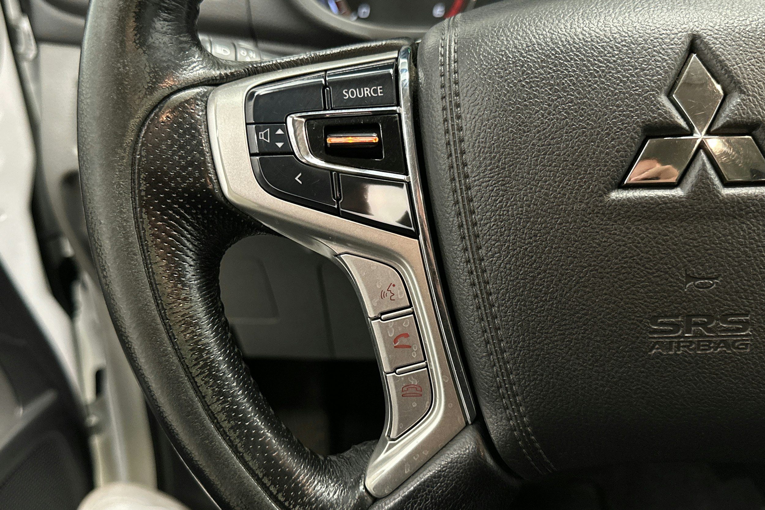 valkoinen Mitsubishi L200 2017 kuva 14.