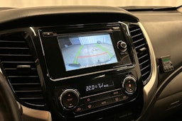valkoinen Mitsubishi L200 2017 kuva 17.