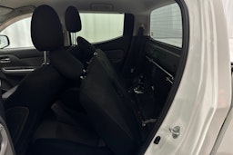 valkoinen Mitsubishi L200 2017 kuva 22.