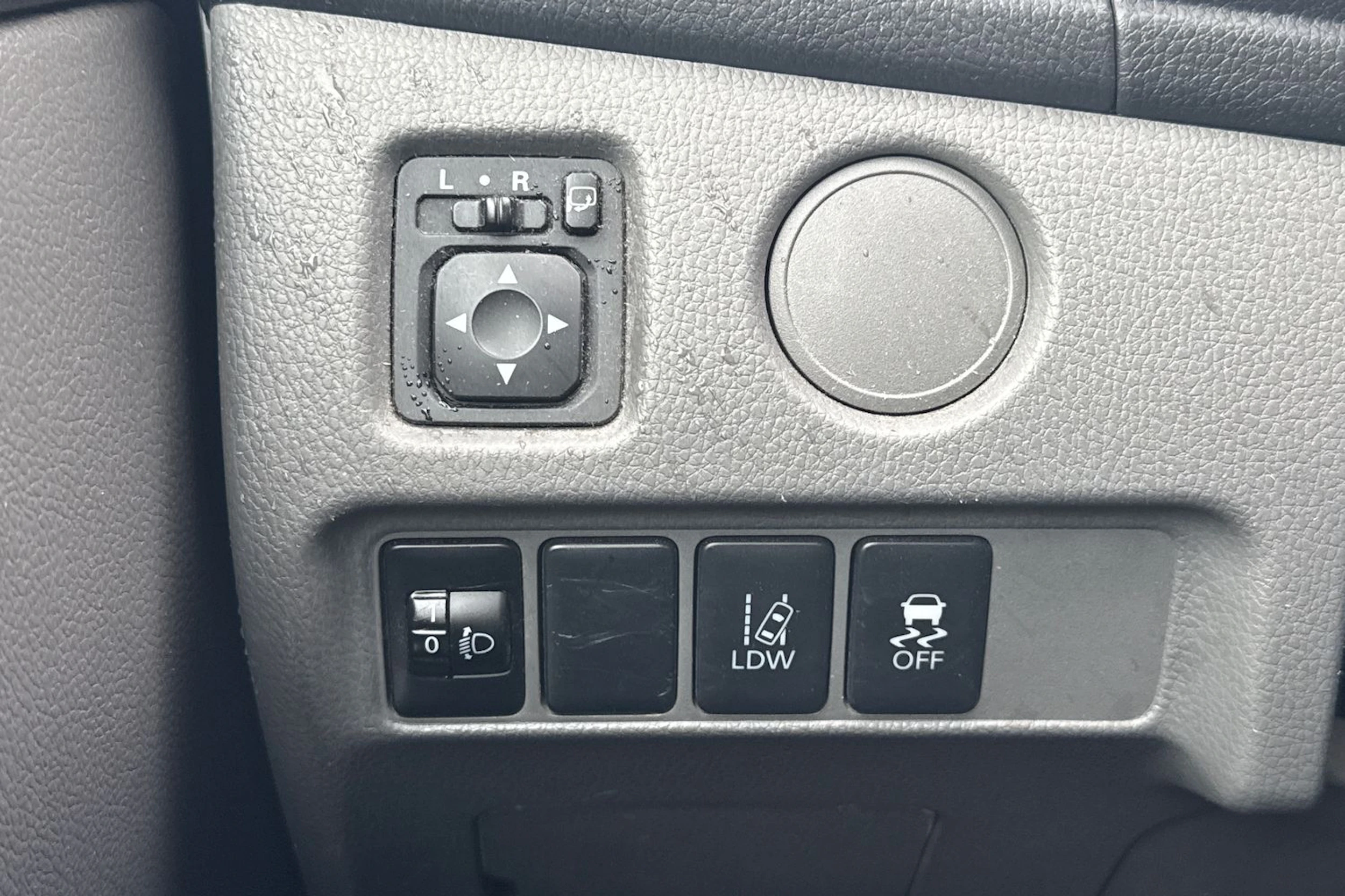 valkoinen Mitsubishi L200 2017 kuva 6.