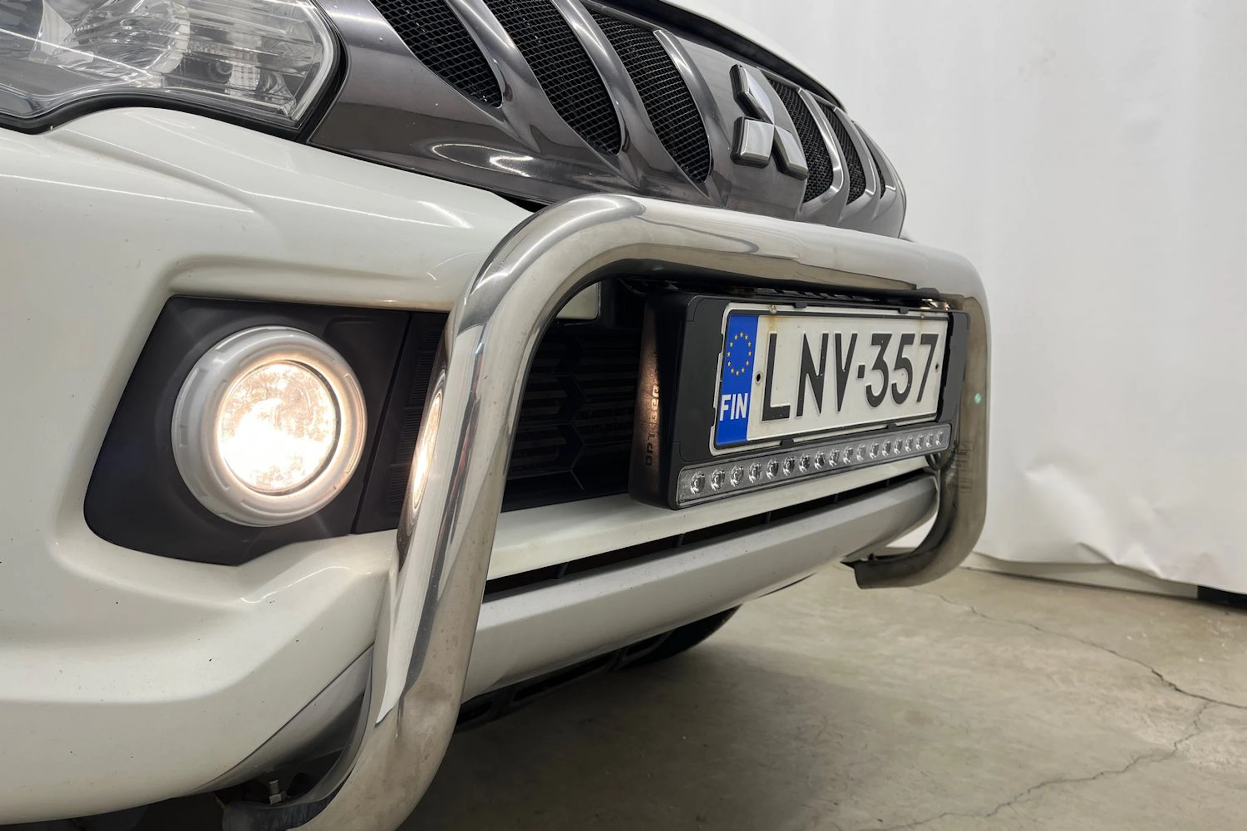 valkoinen Mitsubishi L200 2017 kuva 26.