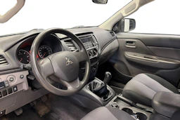 valkoinen Mitsubishi L200 2016 kuva 8.