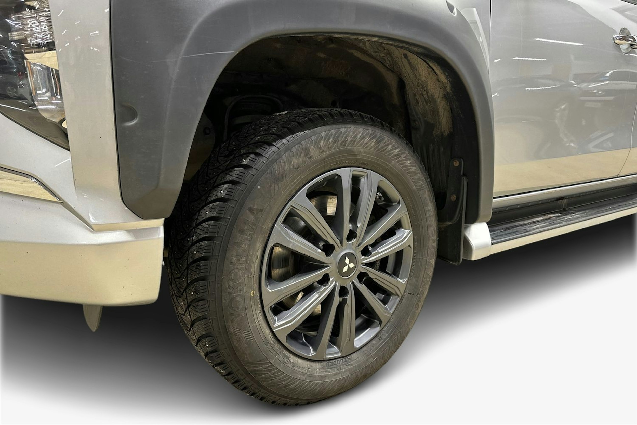 hopea Mitsubishi L200 2019 kuva 12.