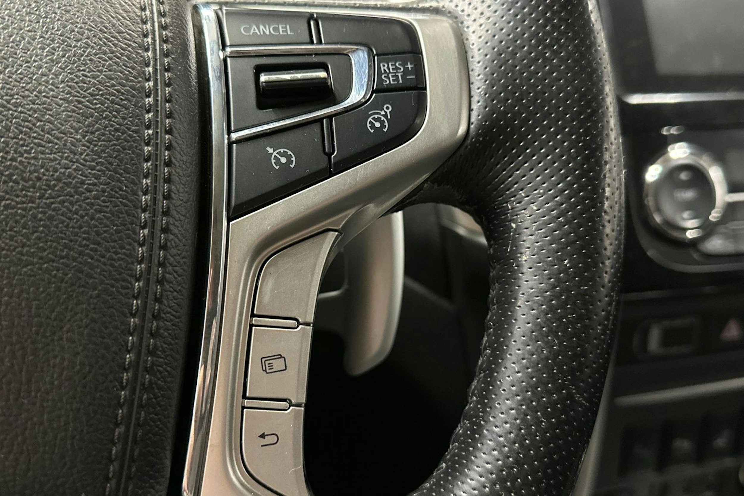 hopea Mitsubishi L200 2019 kuva 17.