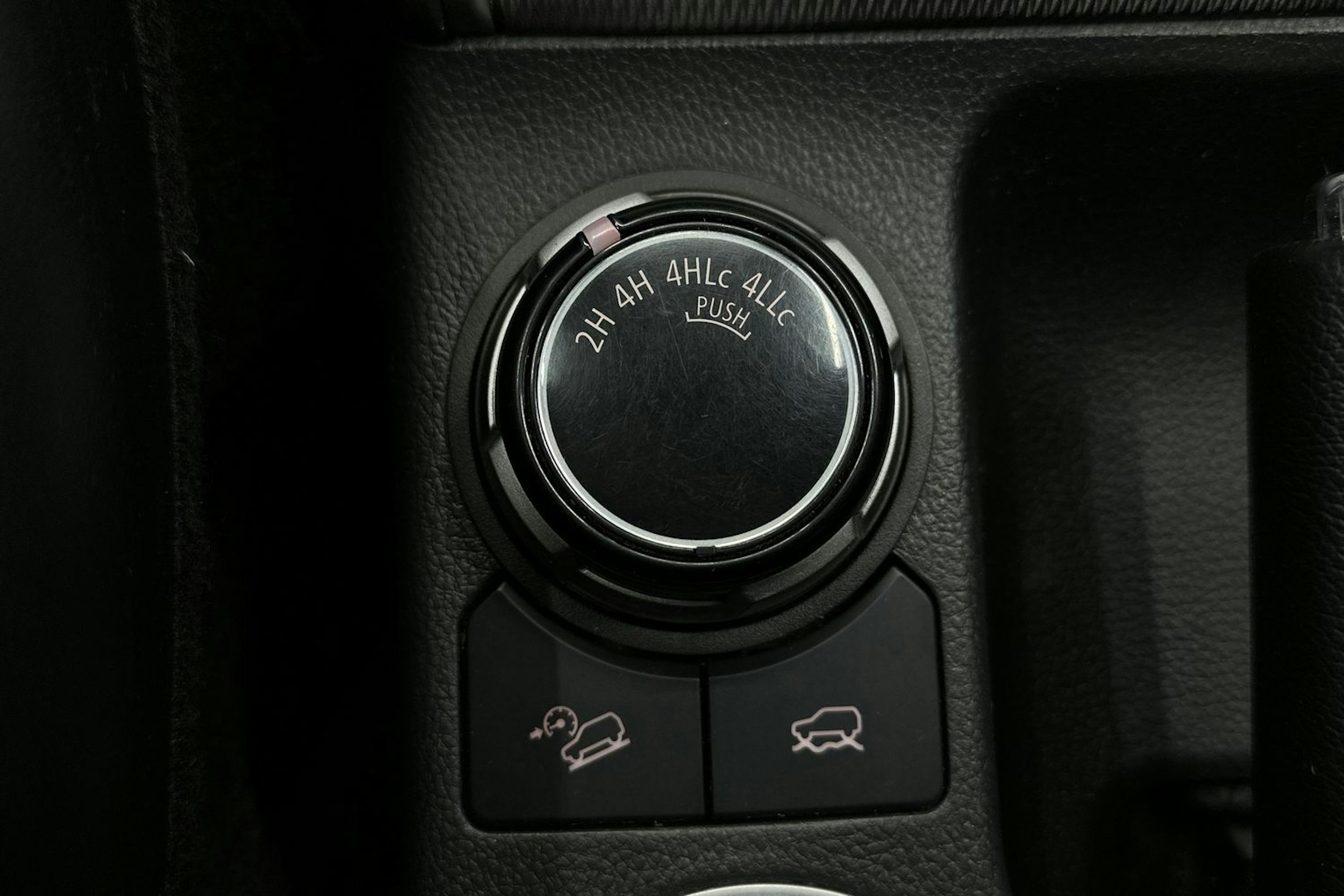 hopea Mitsubishi L200 2019 kuva 19.