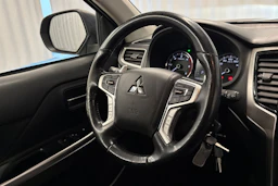 ruskea (beige) Mitsubishi L200 2020 kuva 10.