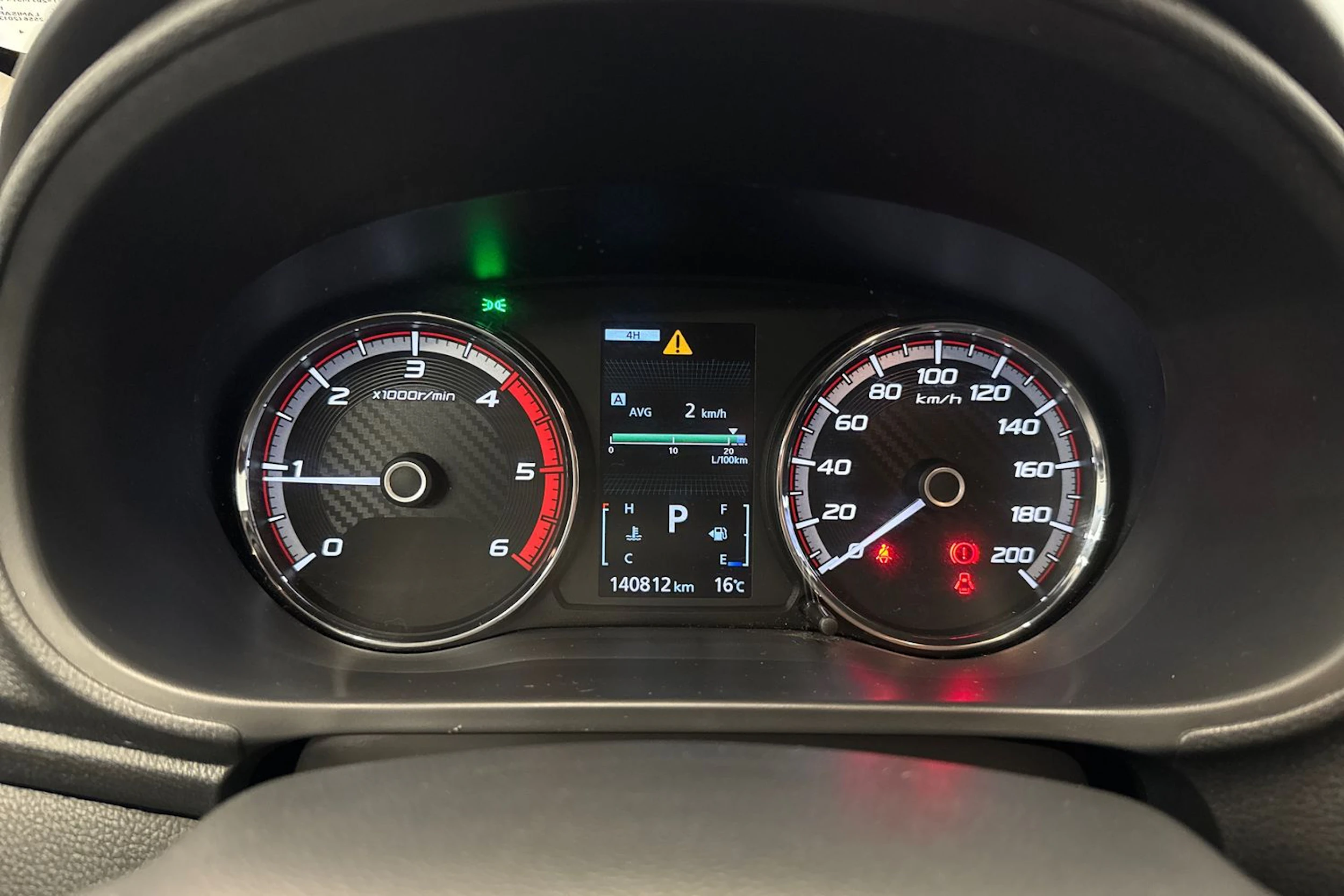 ruskea (beige) Mitsubishi L200 2020 kuva 13.