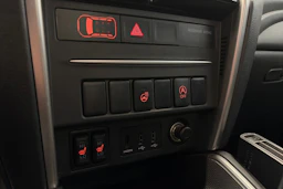 Valkoinen Mitsubishi L200 2021 kuva 18.