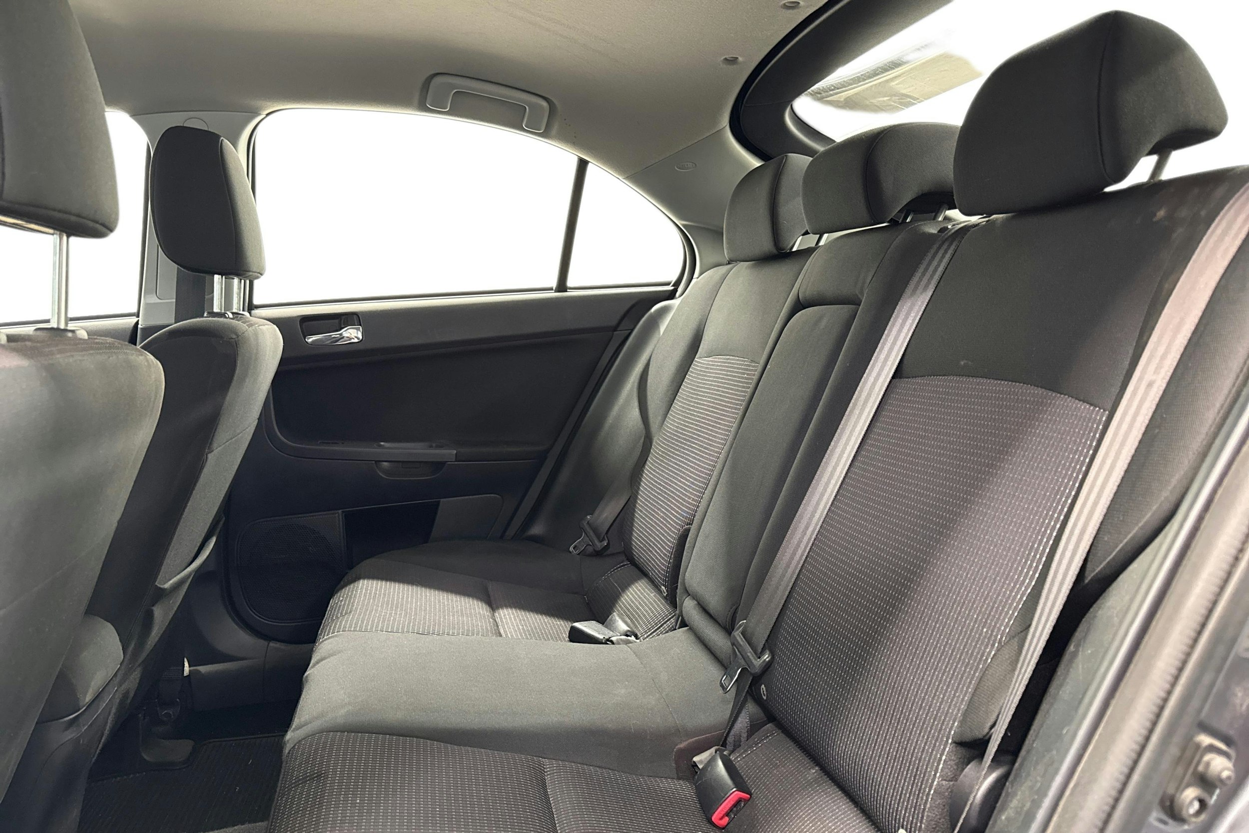 harmaa Mitsubishi Lancer 2011 kuva 8.