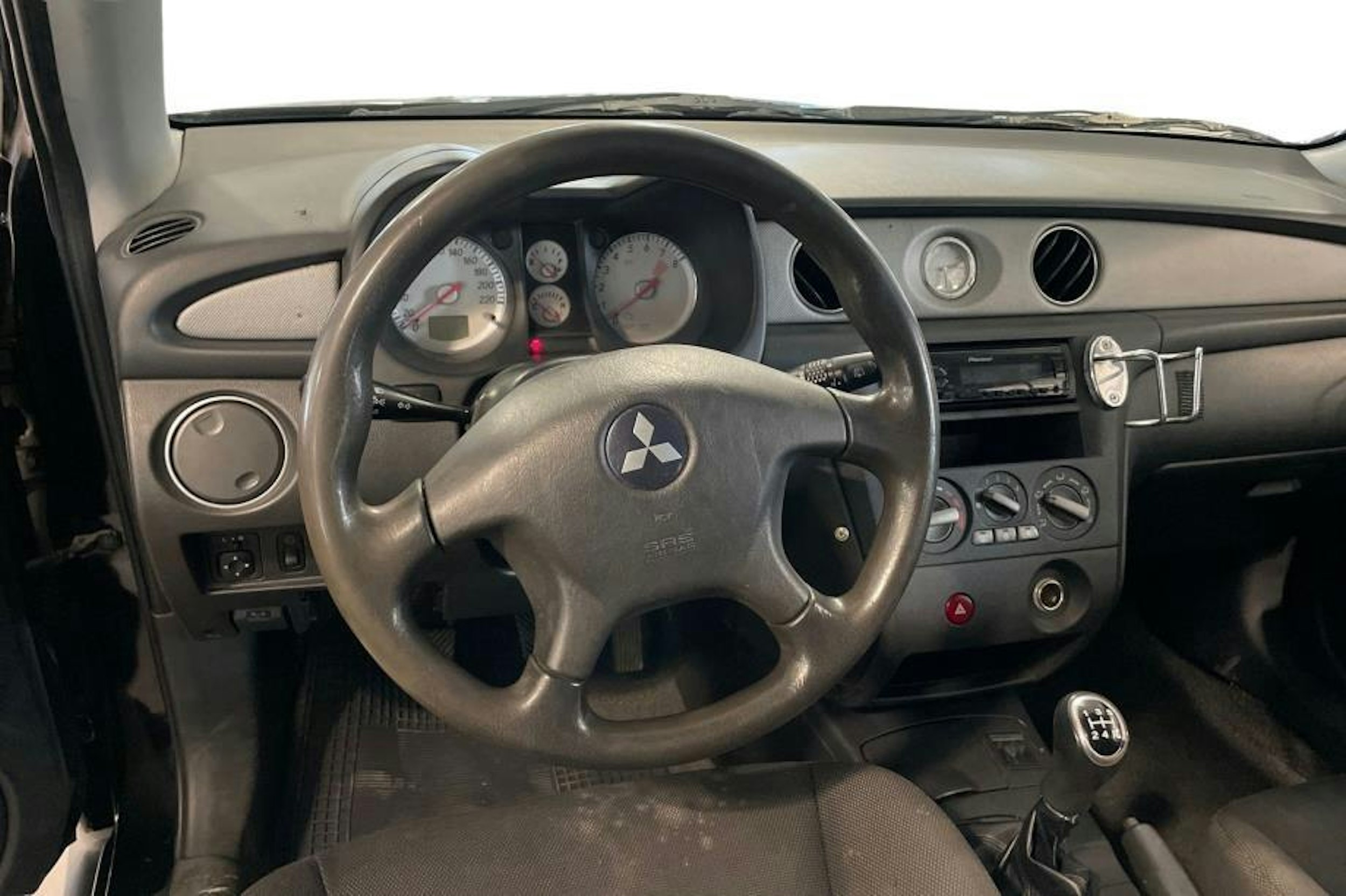 Musta Mitsubishi Outlander 2003 kuva 2.