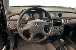 Musta Mitsubishi Outlander 2003 kuva 2.