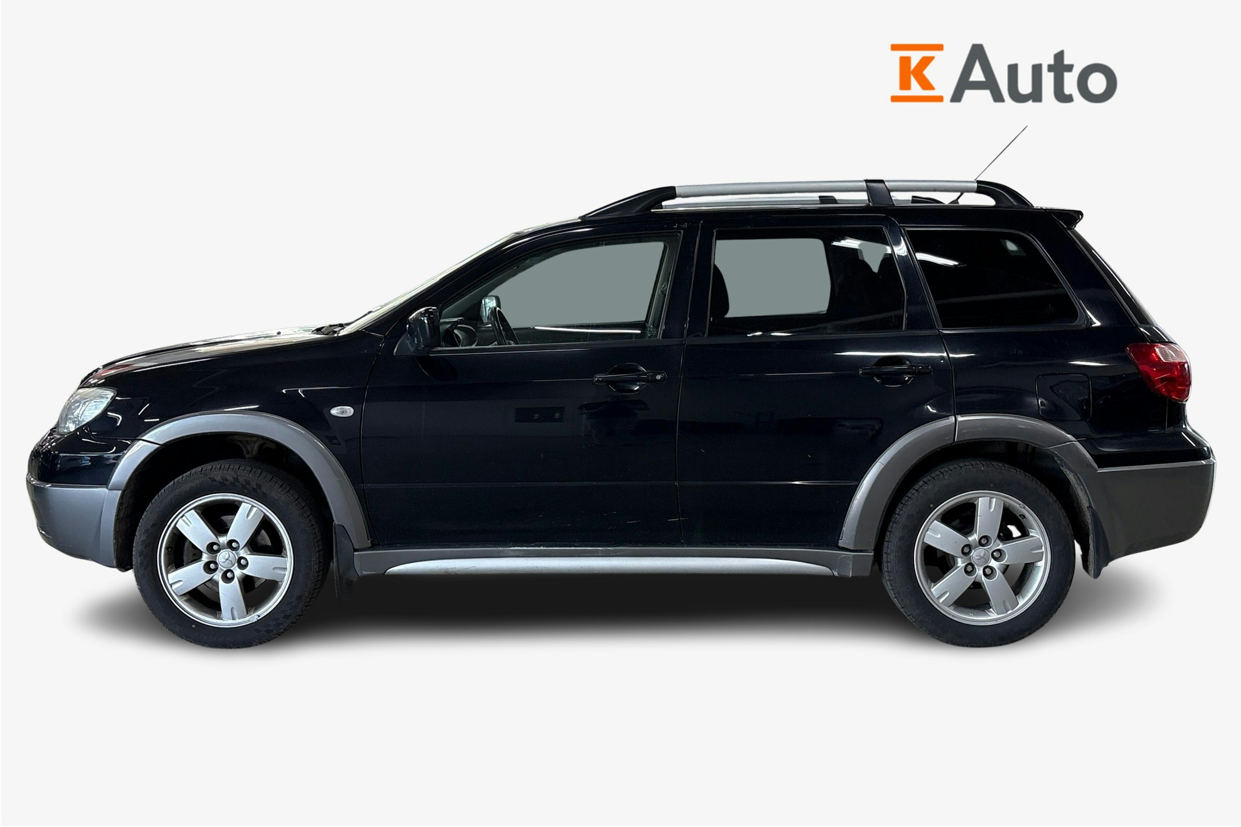 Musta Mitsubishi Outlander 2006 kuva 6.
