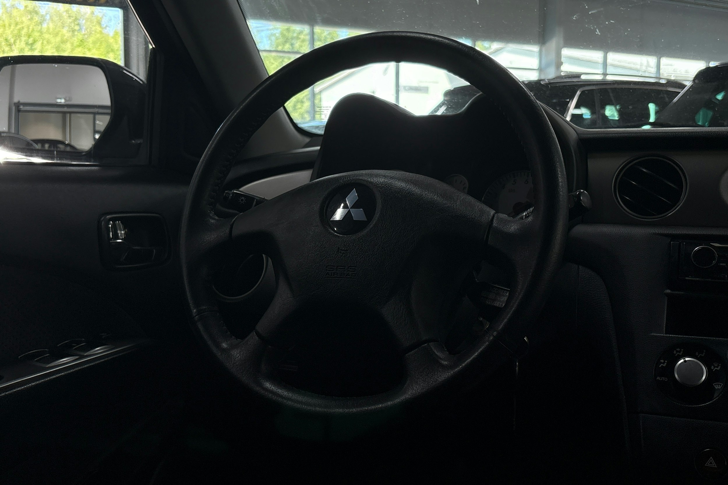 Musta Mitsubishi Outlander 2006 kuva 14.