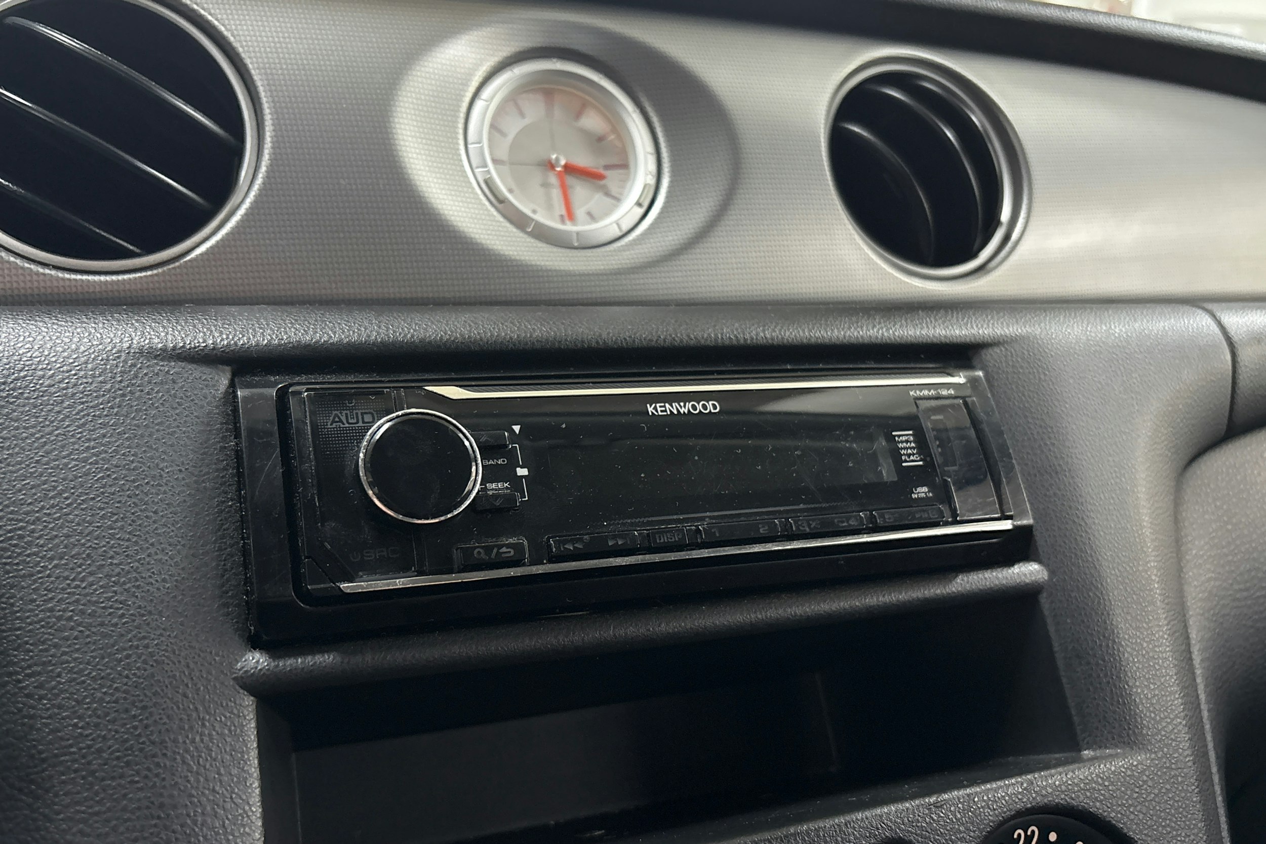 Musta Mitsubishi Outlander 2006 kuva 19.