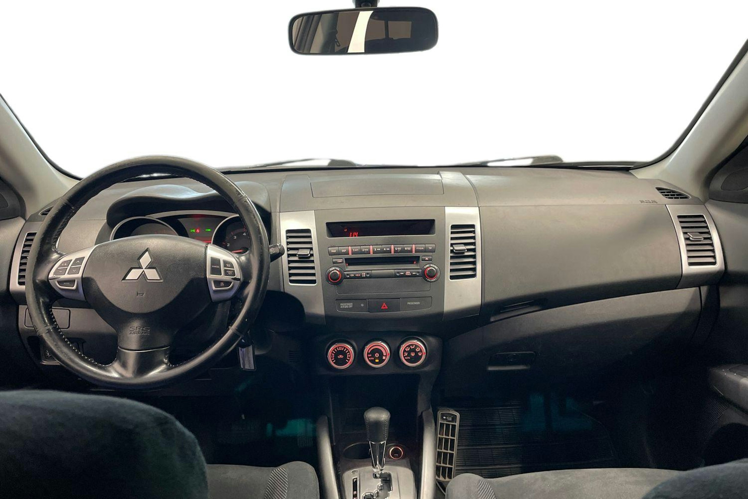 Musta Mitsubishi Outlander 2009 kuva 9.