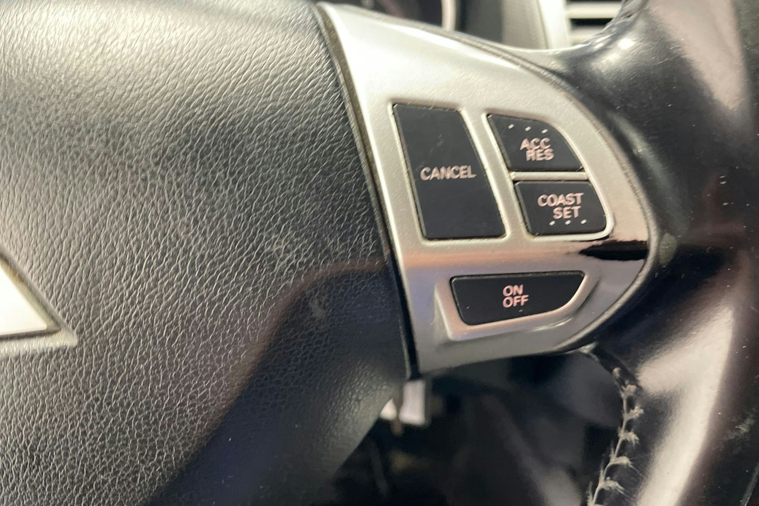 Musta Mitsubishi Outlander 2009 kuva 15.