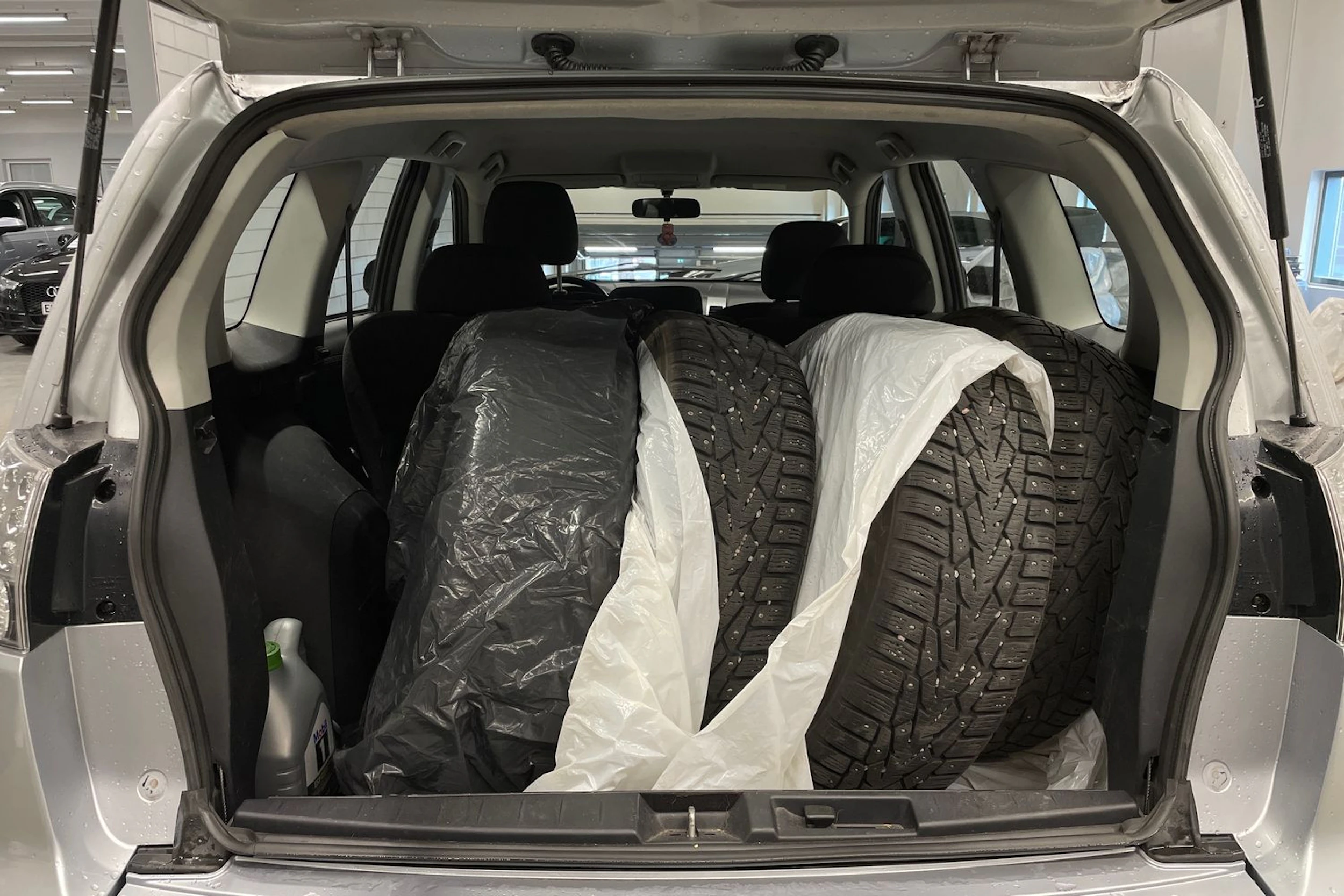 met. harmaa Mitsubishi Outlander 2010 kuva 11.