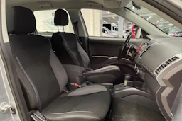 met. harmaa Mitsubishi Outlander 2010 kuva 18.