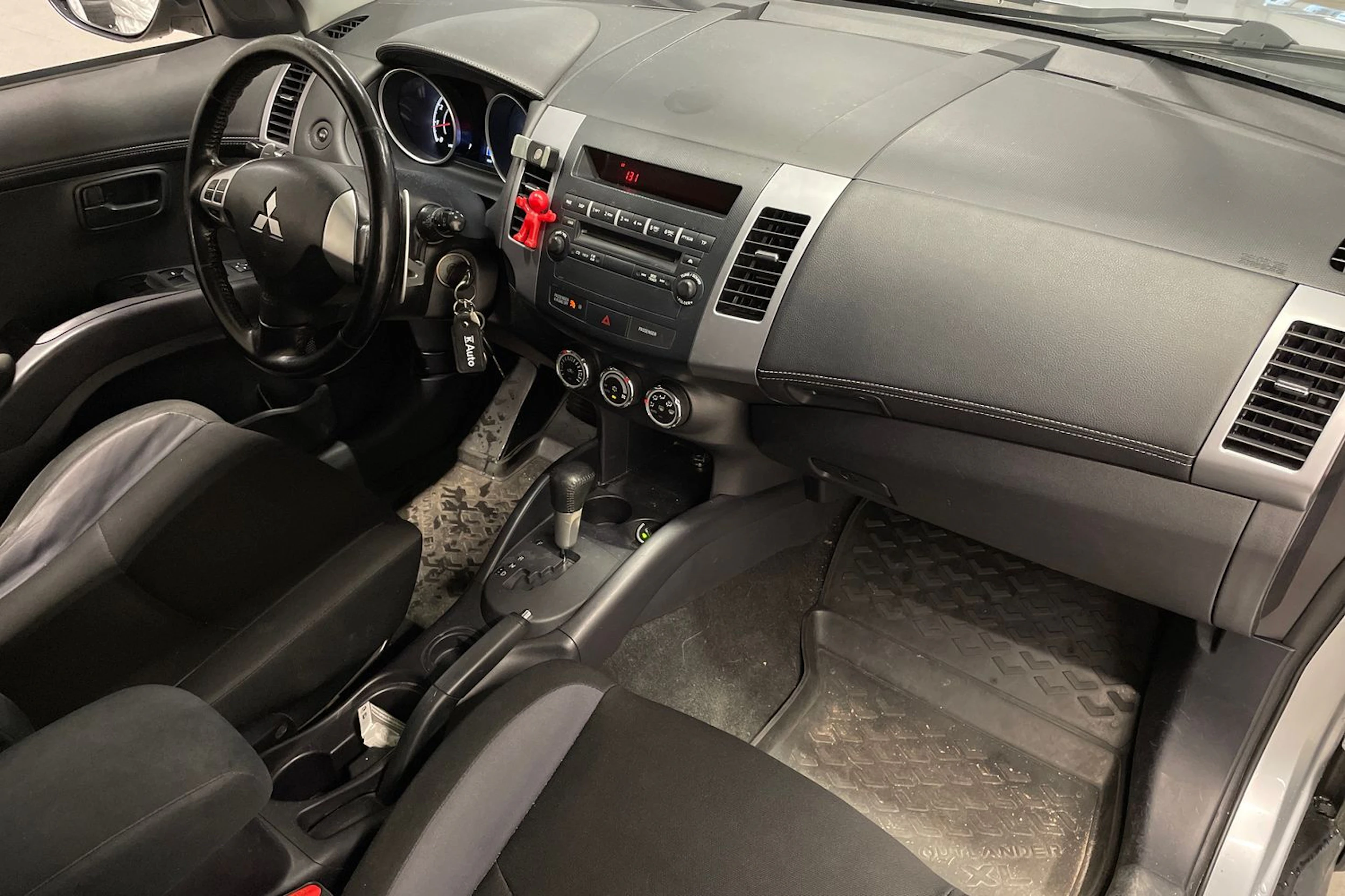 met. harmaa Mitsubishi Outlander 2010 kuva 19.