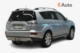 Harmaa Mitsubishi Outlander 2011 kuva 3.
