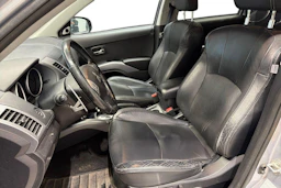 Harmaa Mitsubishi Outlander 2011 kuva 11.