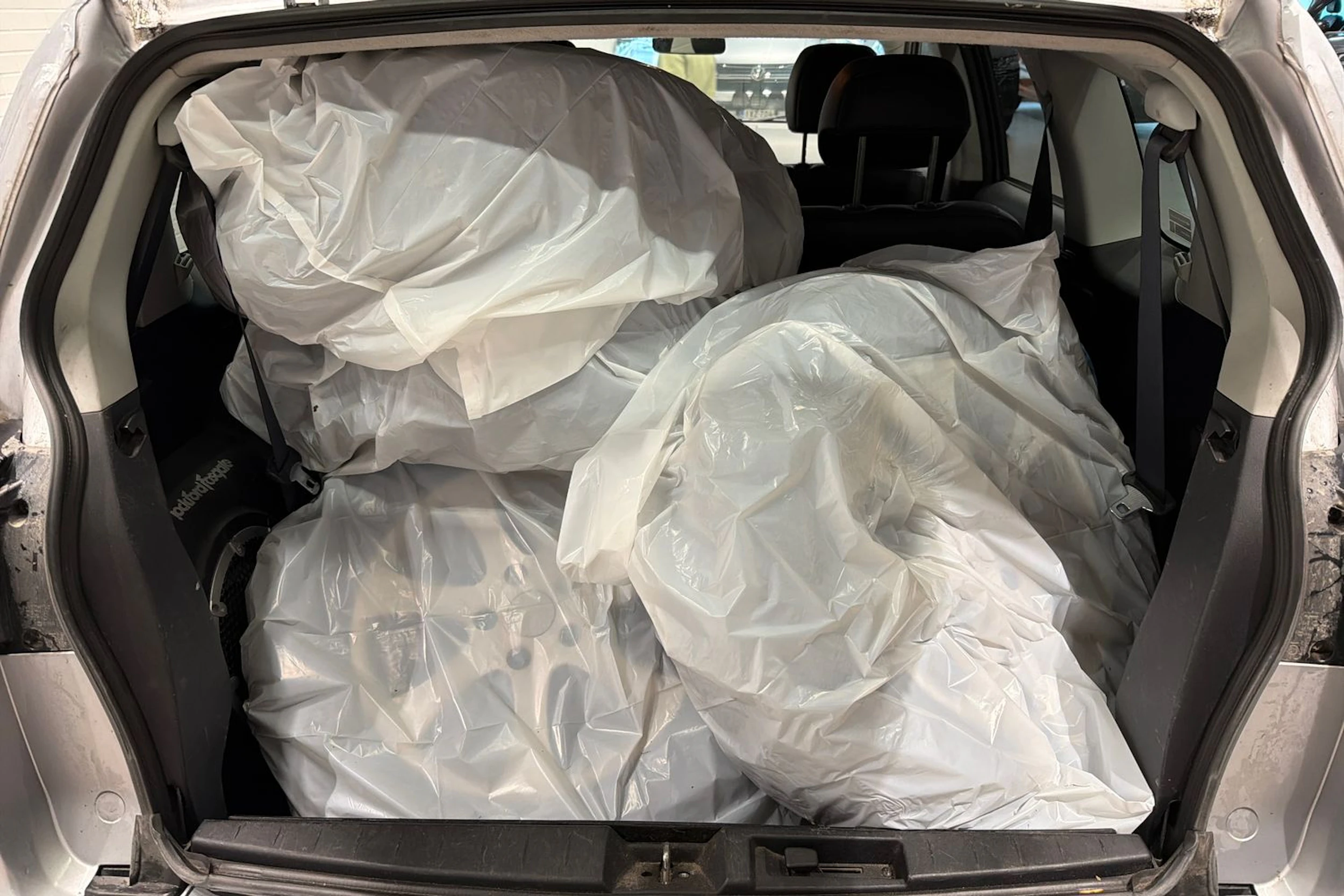 Harmaa Mitsubishi Outlander 2011 kuva 21.