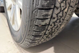 Harmaa Mitsubishi Outlander 2011 kuva 23.