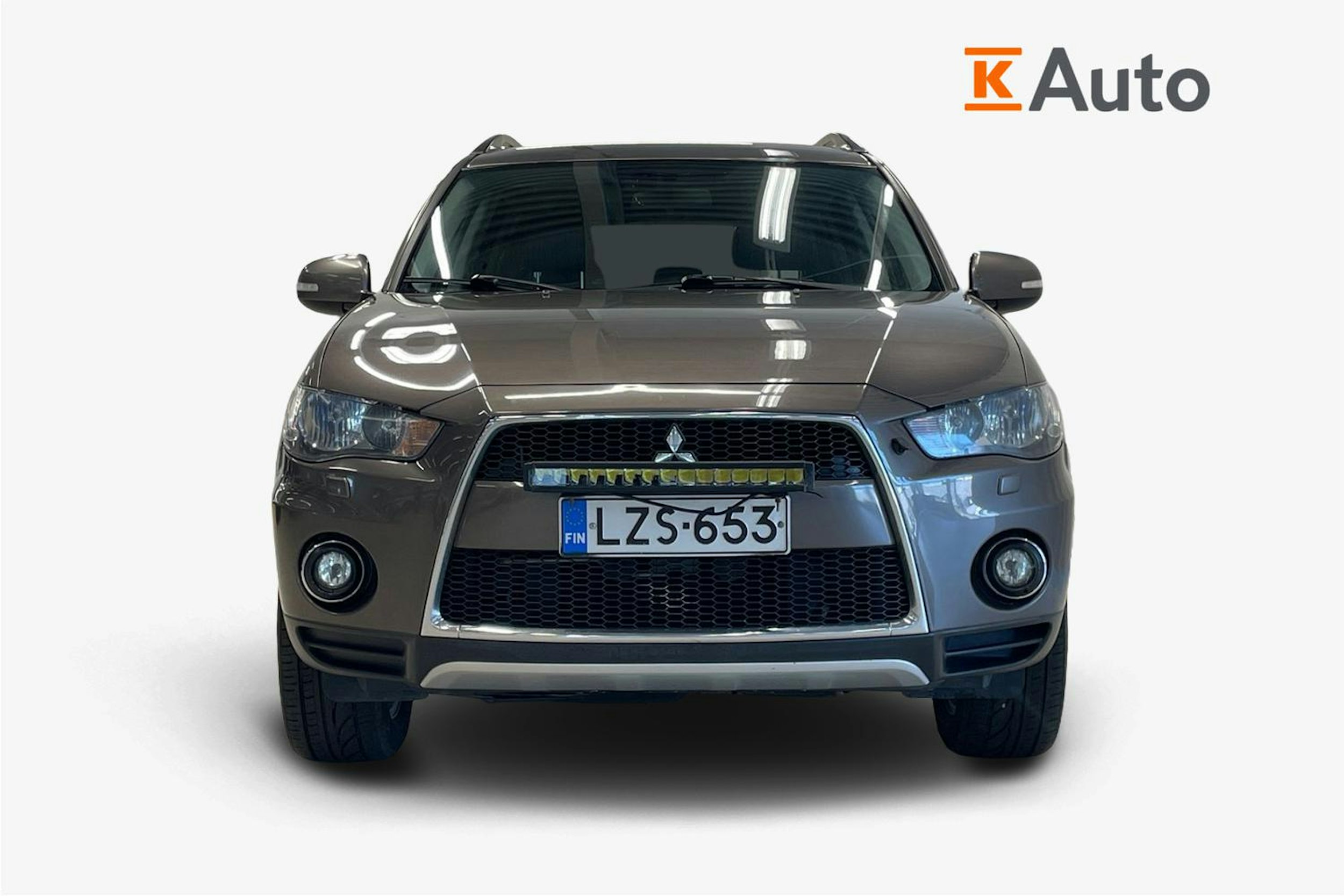 Ruskea (beige) Mitsubishi Outlander 2012 kuva 5.