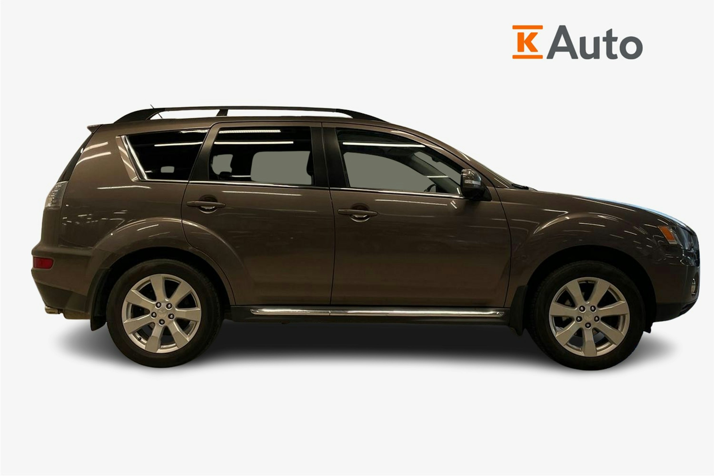 Ruskea (beige) Mitsubishi Outlander 2012 kuva 6.