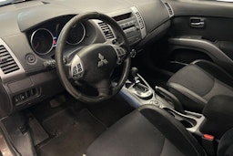 Ruskea (beige) Mitsubishi Outlander 2012 kuva 7.