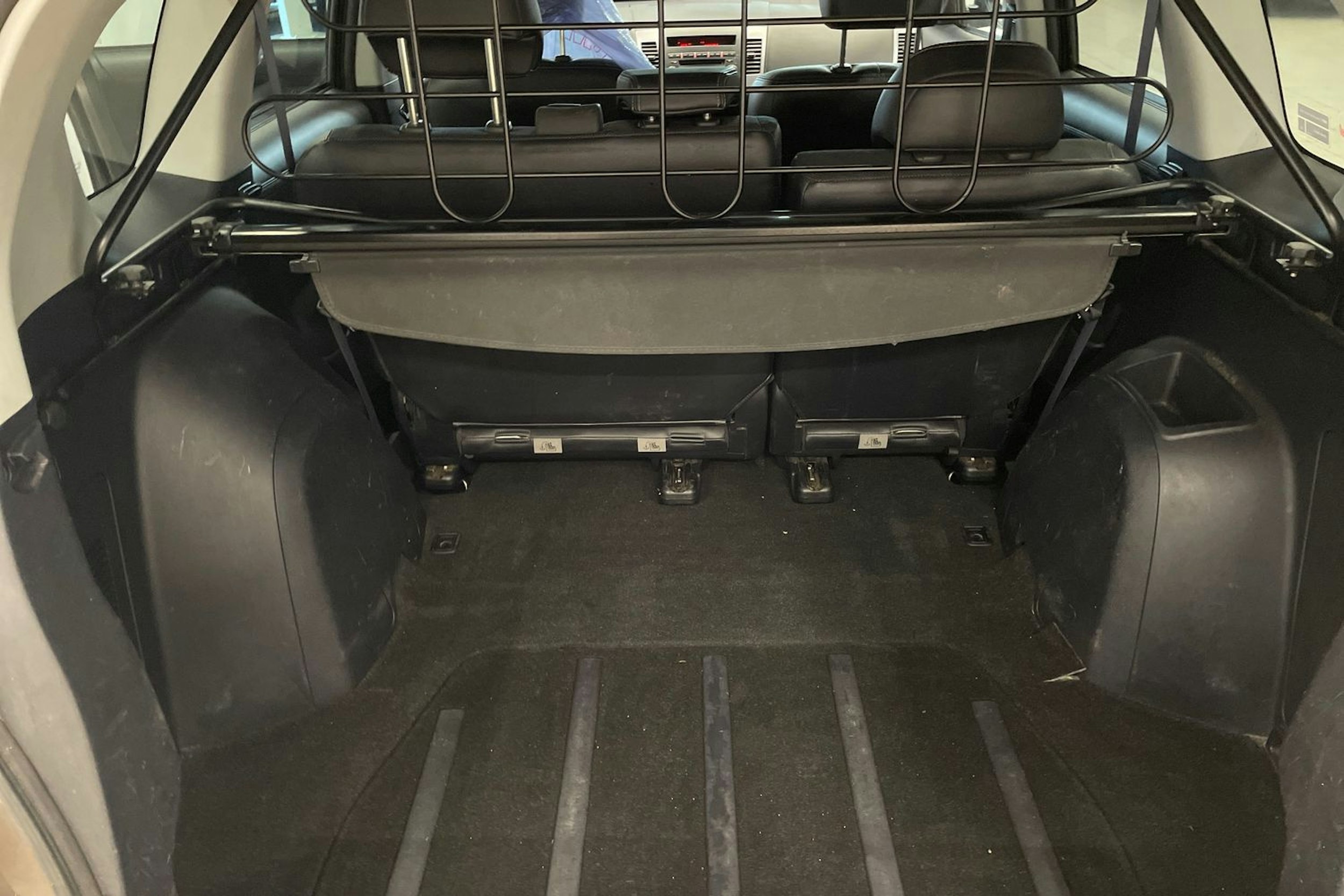 Ruskea (beige) Mitsubishi Outlander 2012 kuva 22.