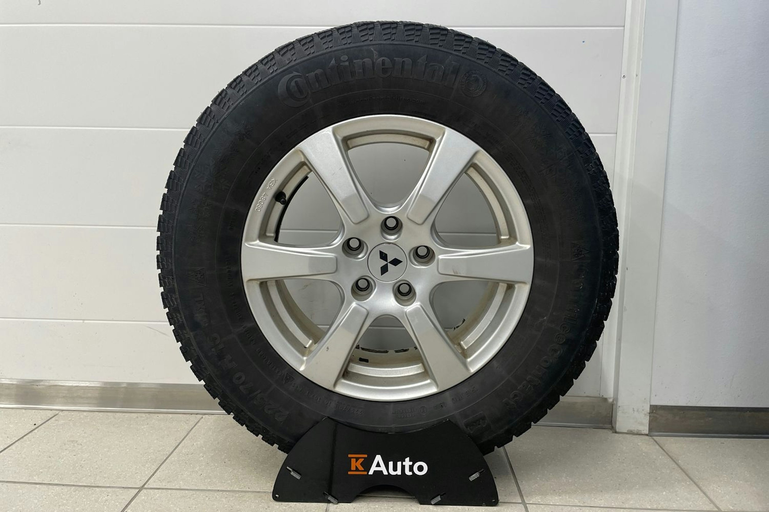 Ruskea (beige) Mitsubishi Outlander 2012 kuva 24.